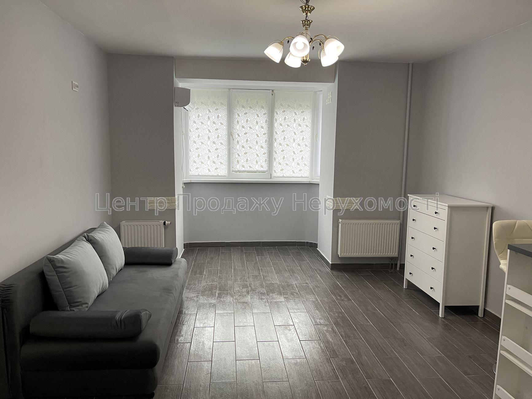 Фото Продам квартиру-студіо на першому поверсі!Голосіївський район ІВ1