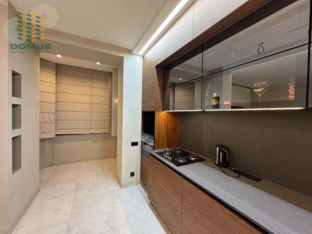 Продам 3-кімнатну квартиру