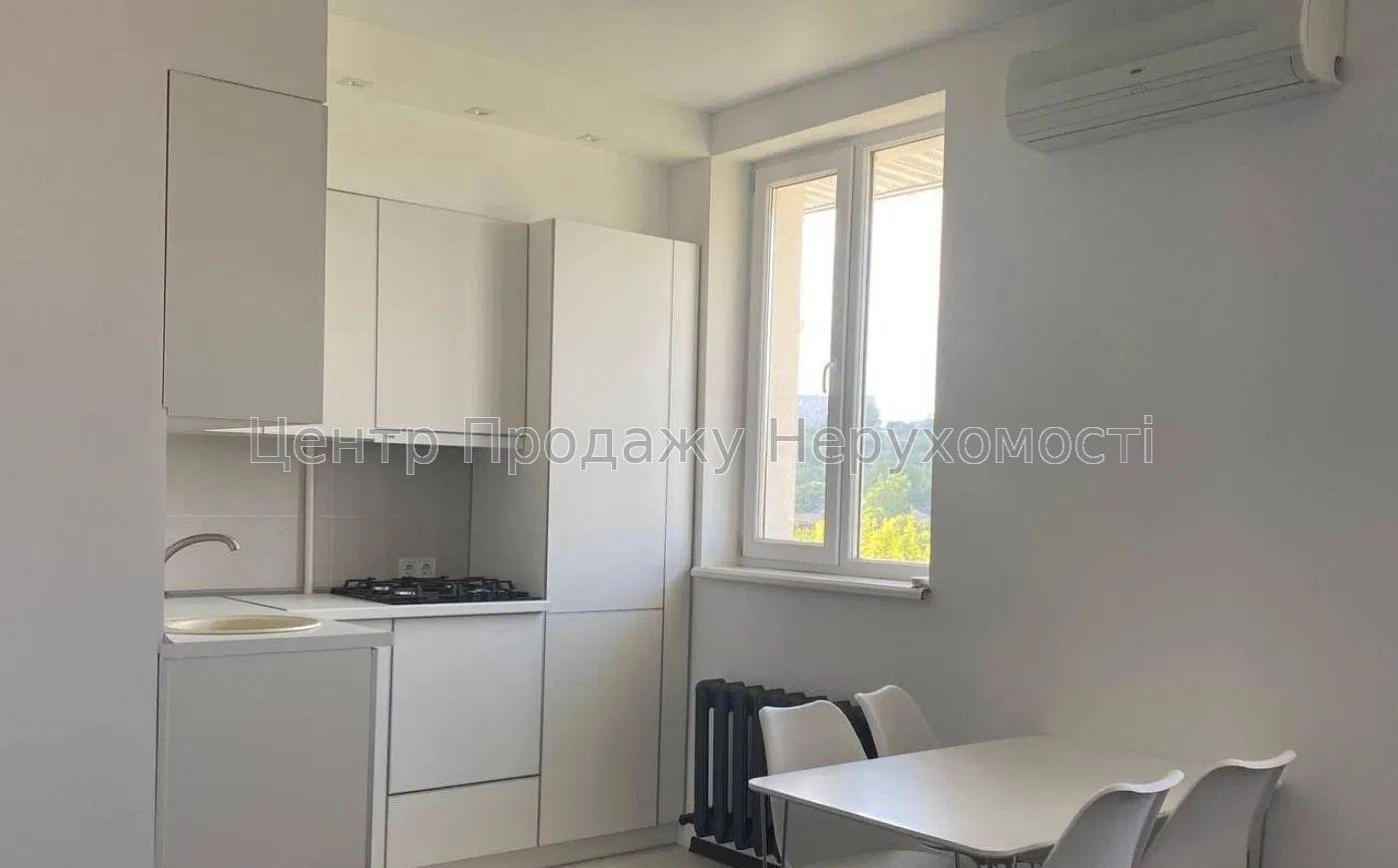 Фото Продаж 2-к. квартири, Харків. ЖК 