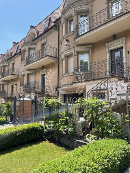 Здам 4-поверховий таунхаус