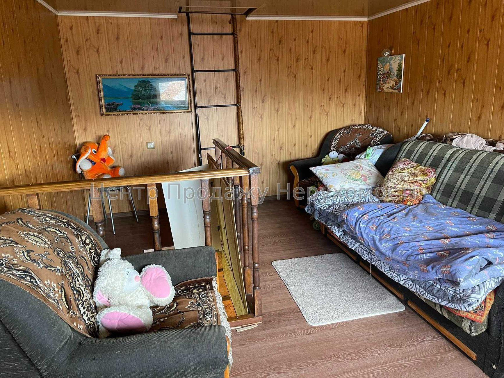 Фото Будинок з ремонтом та зручностями - м. Київська пішки15