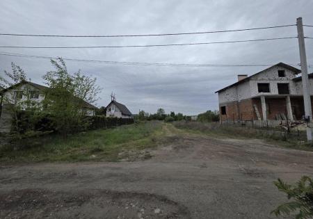 Продам участок под застройку частного дома