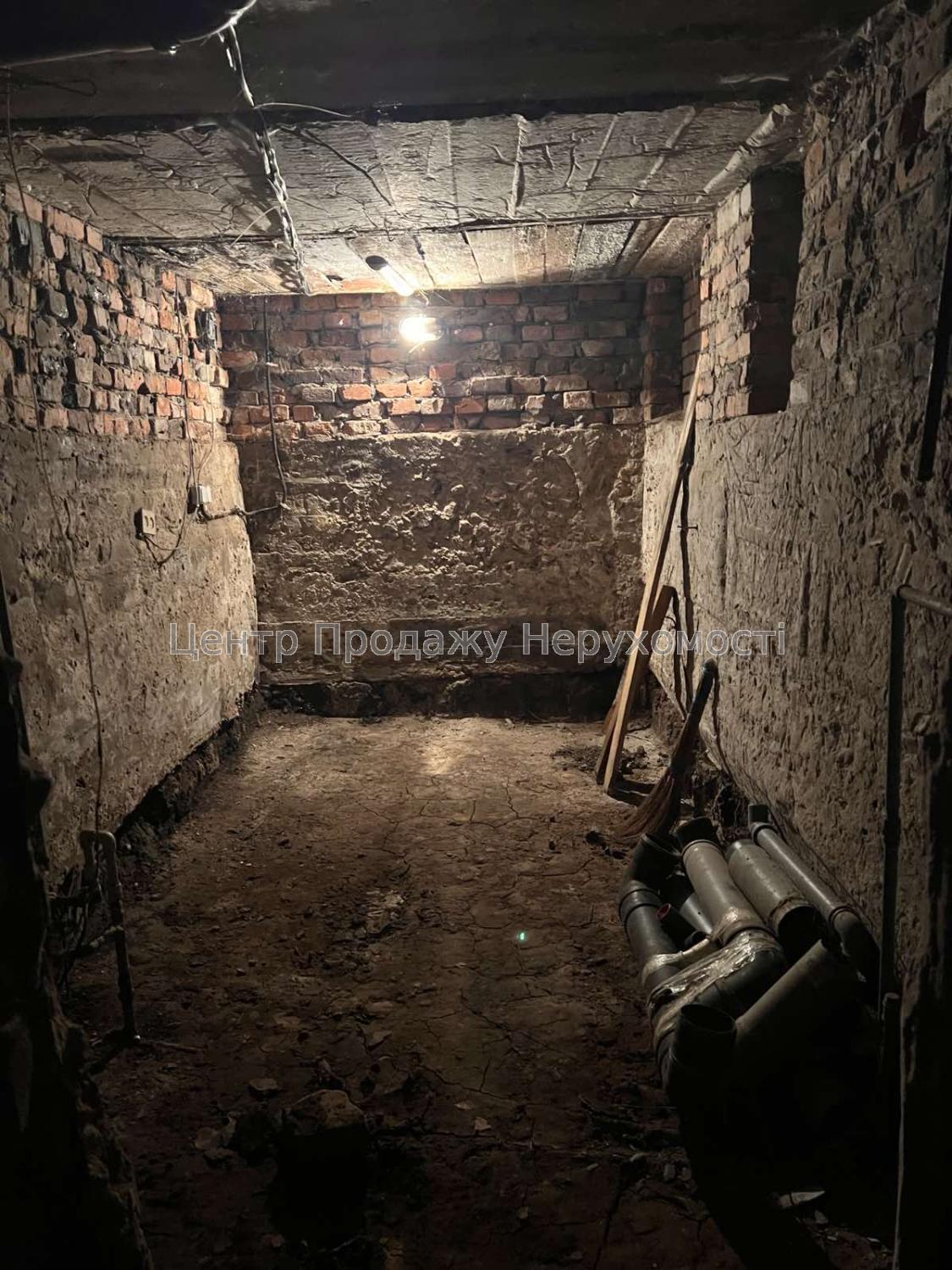 Фото Будинок для великої родини на мальвоничій околиці Харкова К88