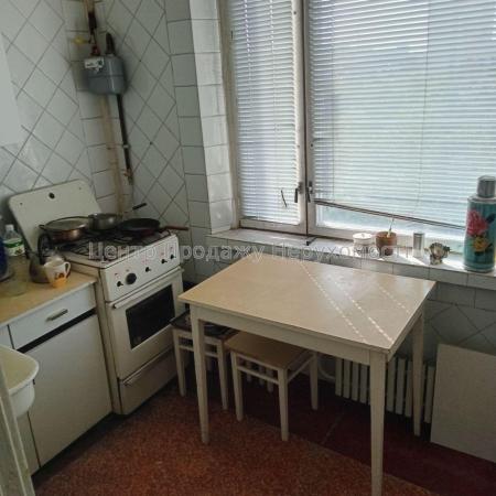 Продам 2-кімнатну квартиру