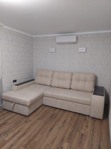 Продам 2-кімнатну квартиру