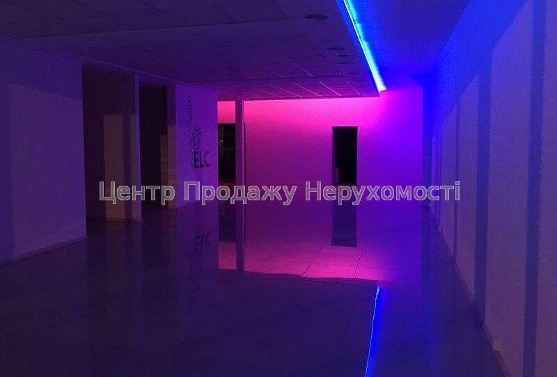 Фото Оренда приміщення на пр. Науки, метро Наукова12