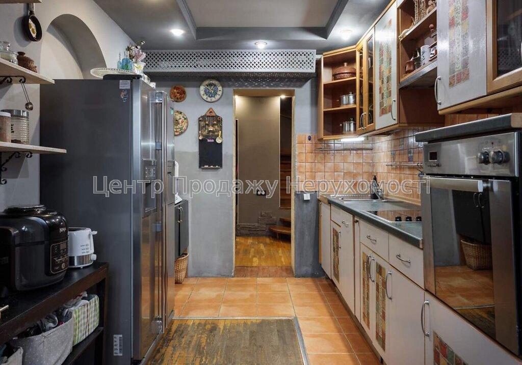 Фото Продаж великої квартири у Києві для любителів ВЕЛИКОГО IB4