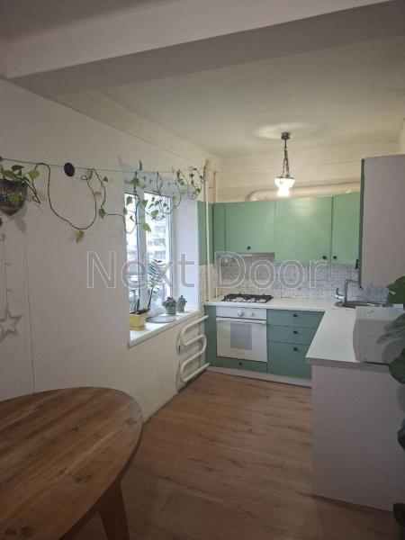 Продам 3-кімнатну квартиру