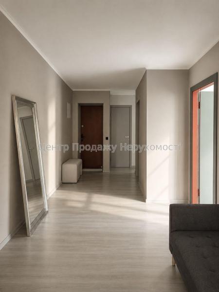 Продам 3-комнатную квартиру