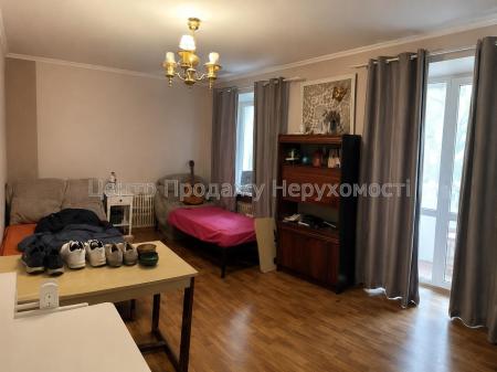 Продам 3-комнатную квартиру