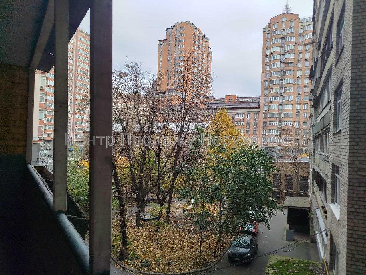 Фото Продаж квартири на Лук