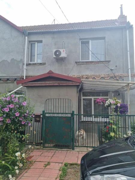 Продам часть дома 2-этажного дома