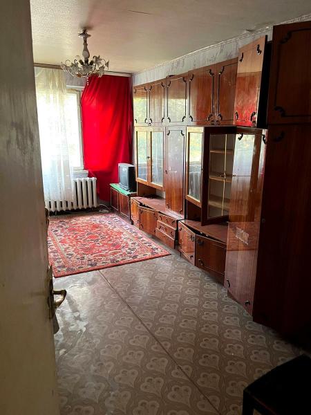 Продам 4-кімнатну квартиру