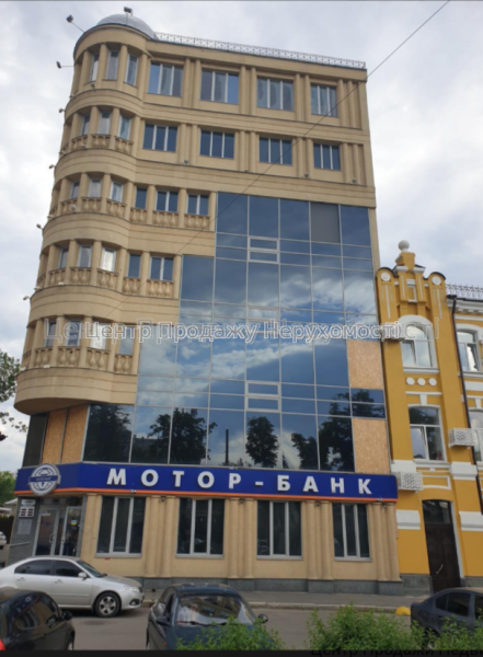 Здам офісна будівля