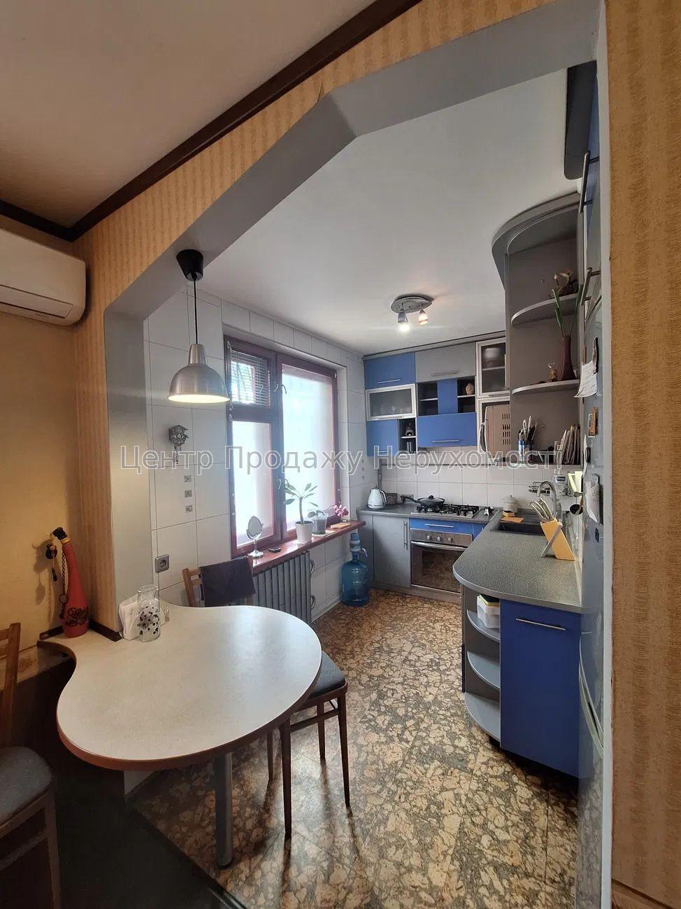 Фото Продаж 3-кімнатної квартири, Харків. Салтівка1