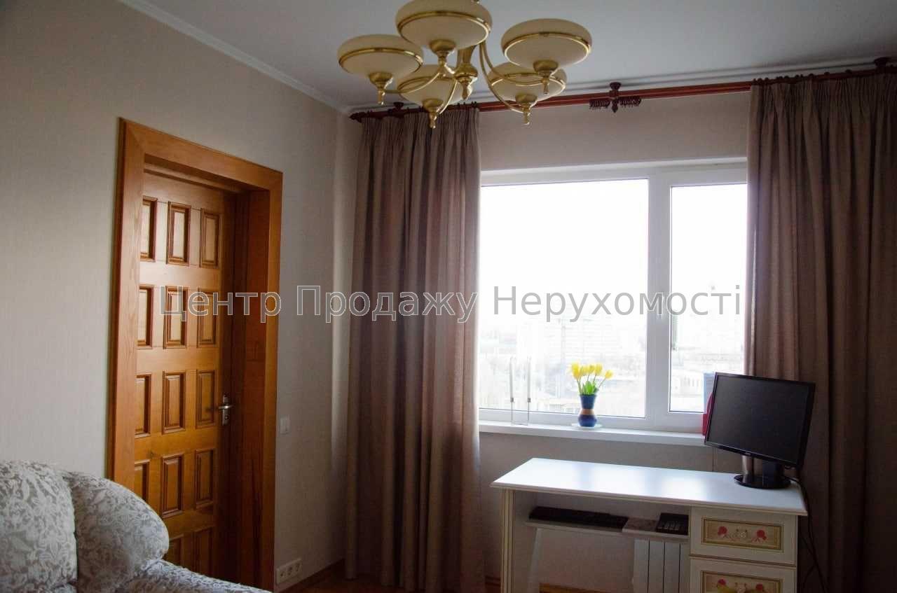 Фото Продам 3 к квартиру біля метро Шулявська. Індустріальний міст.2