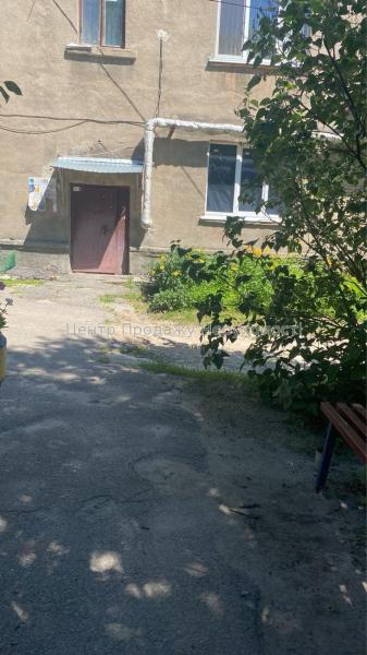 Продам 2-кімнатну квартиру