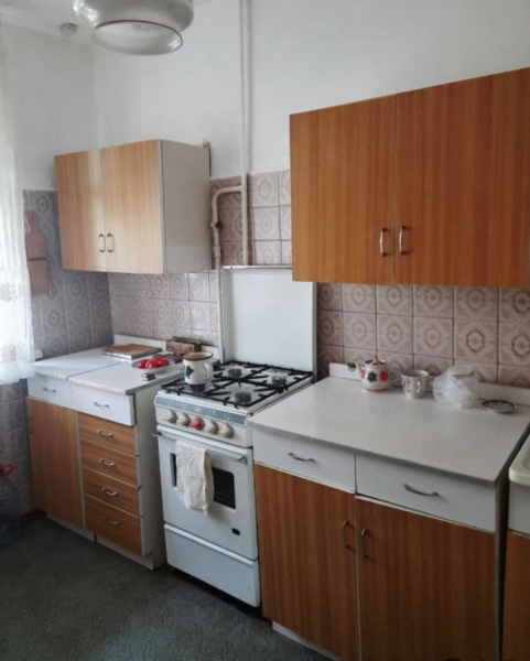 Продам 3-кімнатну квартиру