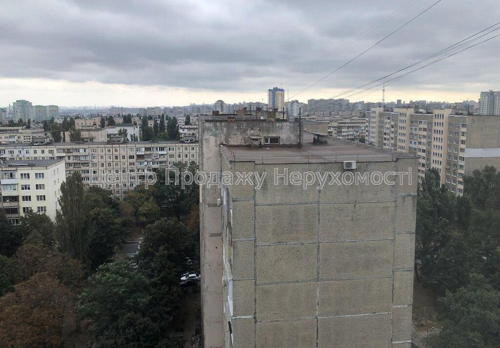 Фото Продаж 3-кімн. квартири у Києві10