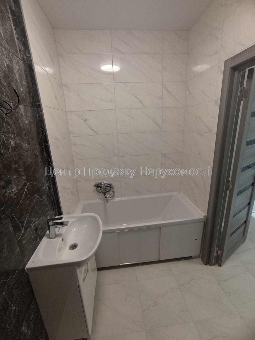 Фото Продаж 1-кімнатної квартири в ЖК 