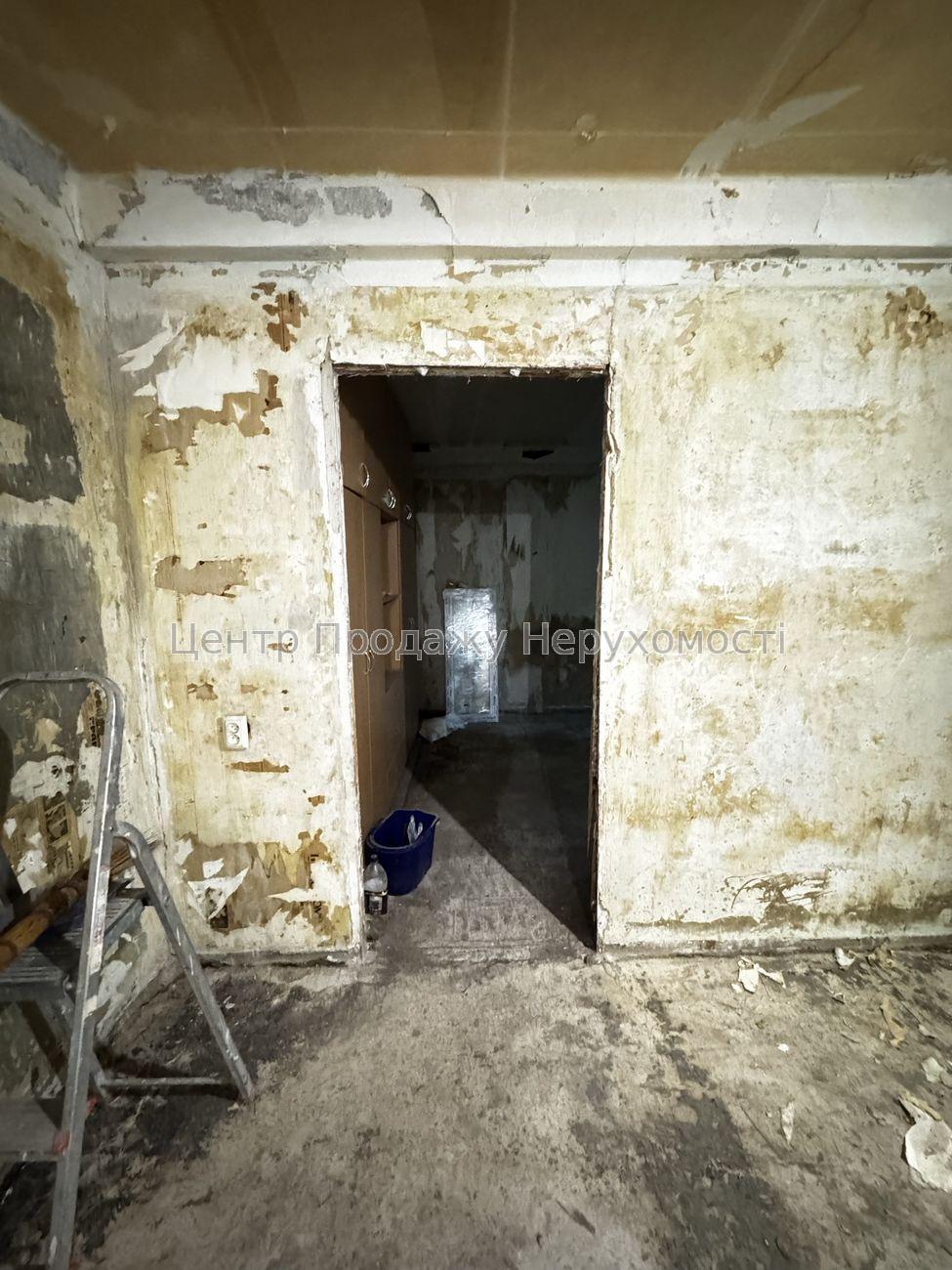 Фото Продаж 2-кімнатної квартири в Києві під ремонт ІВ4