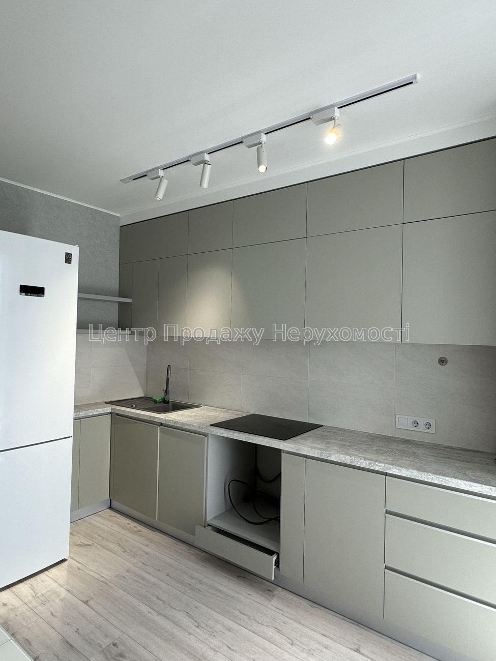 Фото Продаж 2-кімнатної квартири в ЖК 