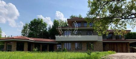Продам 3-поверховий будинок, КГ «Маєток. Жемчужина Италии»