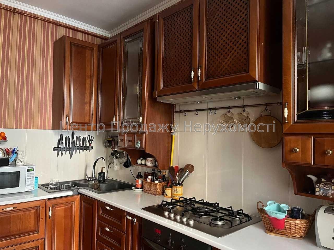 Фото Продаж 3-кімнатної квартири в Києві14