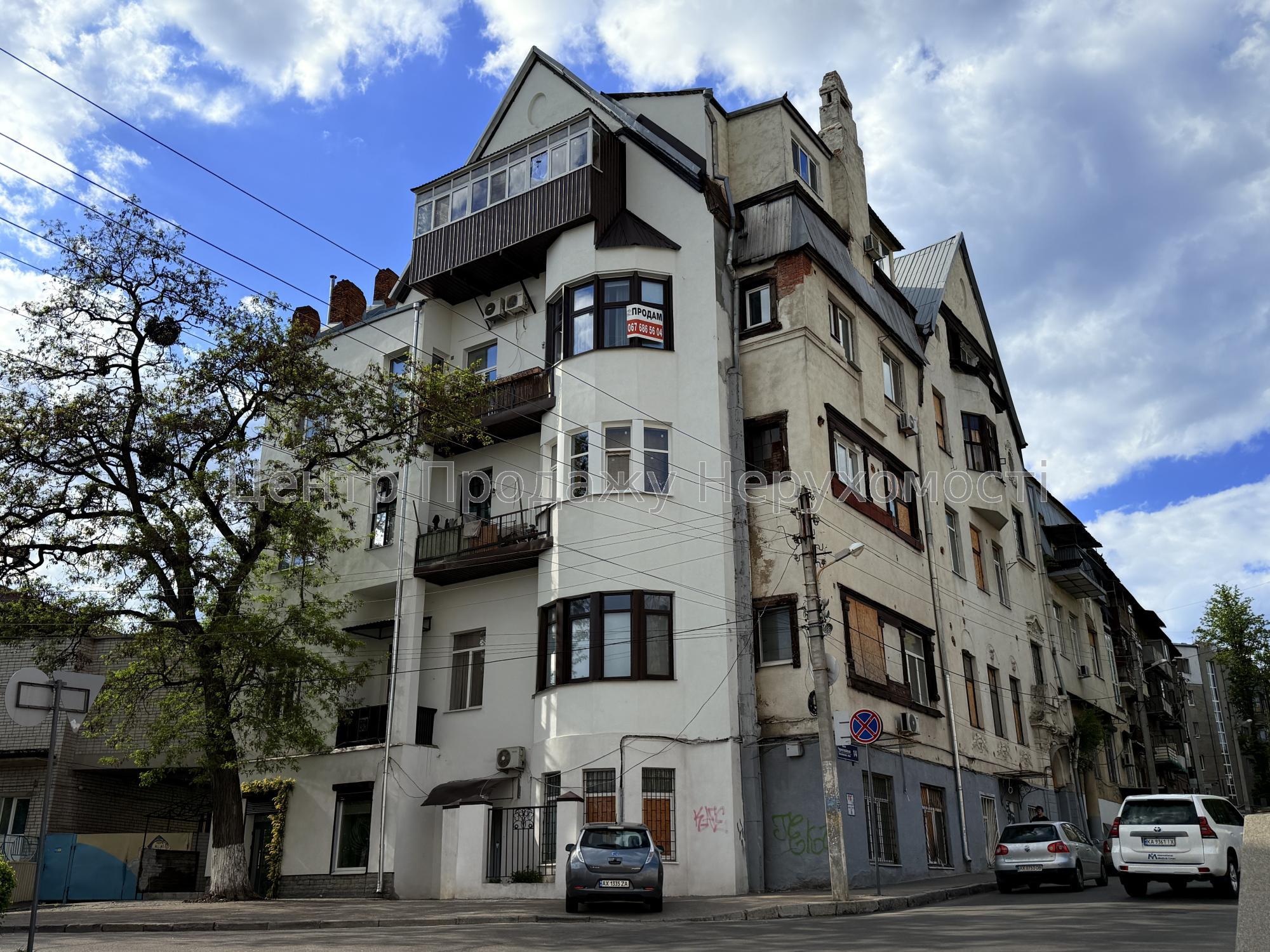 Фото Ексклюзив! Продам 3 кімнатну квартиру в центрі унікального планування!1