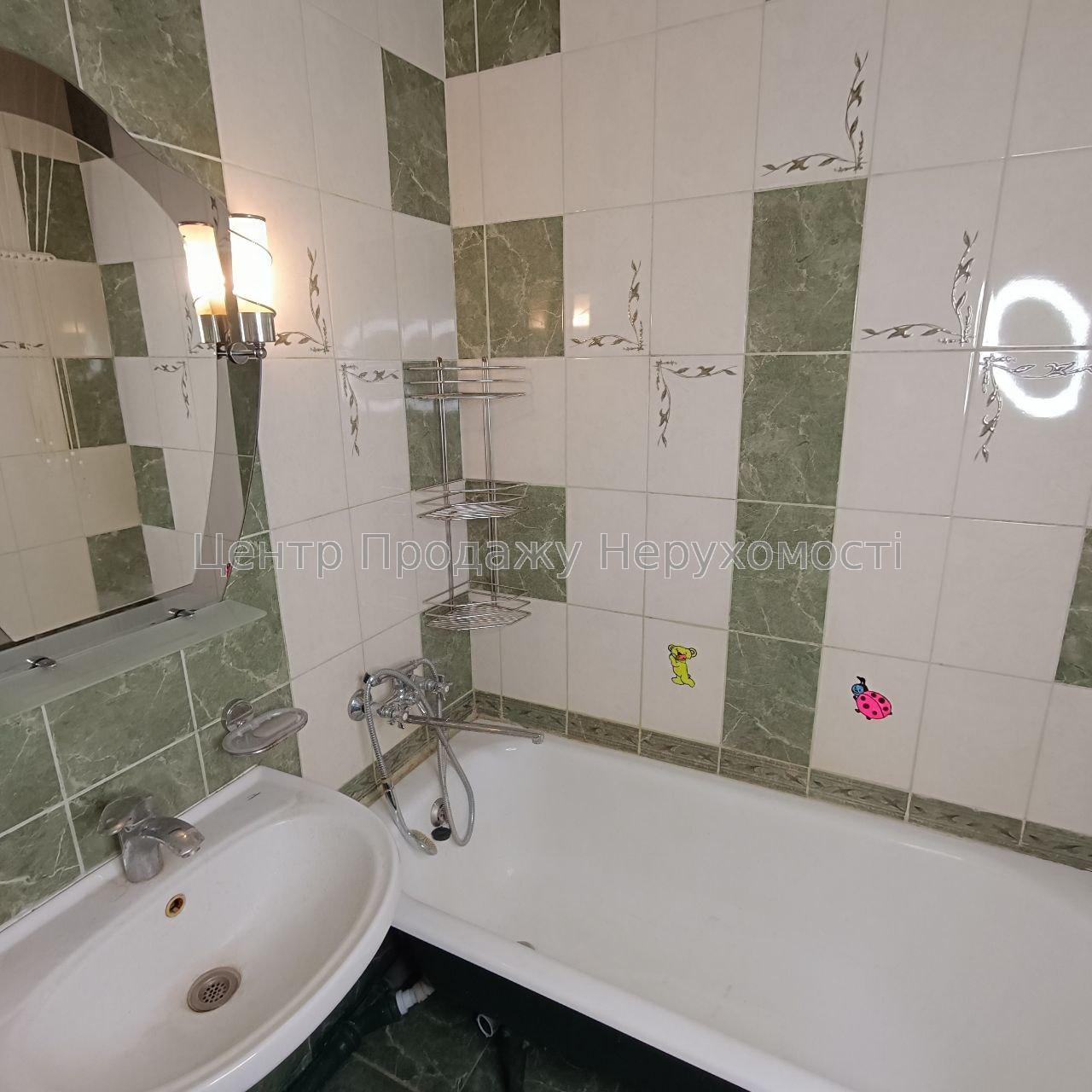 Фото Продам 2к квартиру вул. 23 Серпня12