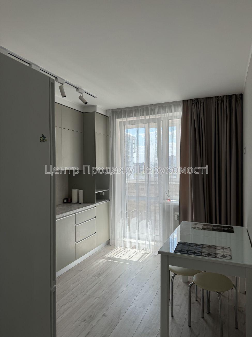 Фото Продаж 2-кімнатної квартири в ЖК 