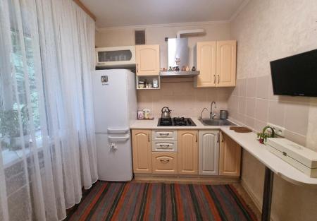 Продам 3-кімнатну квартиру