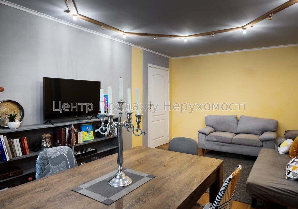Фото Продаж великої квартири у Києві для любителів ВЕЛИКОГО IB2