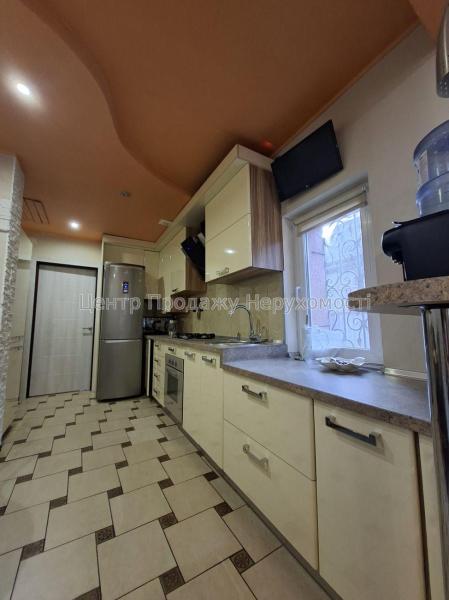 Продам частина будинку