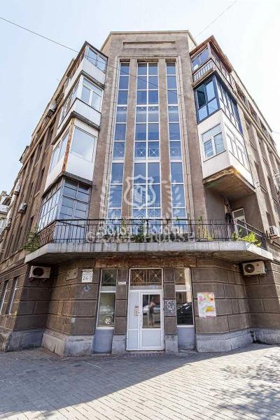 Продам офісне приміщення