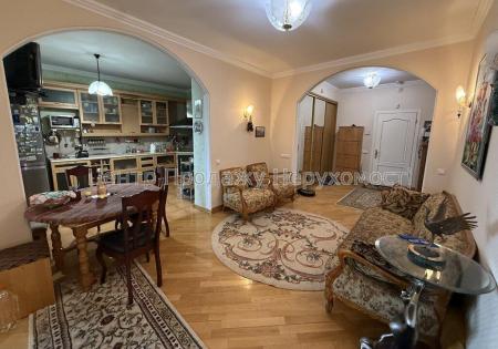 Продам 3-кімнатну квартиру