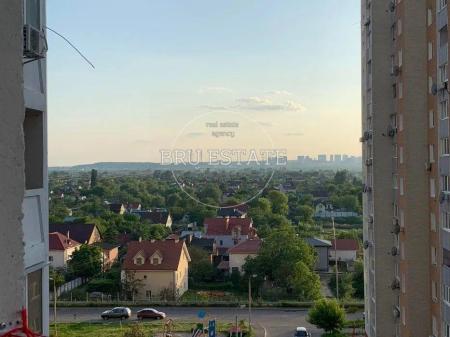 Продам 3-кімнатну квартиру