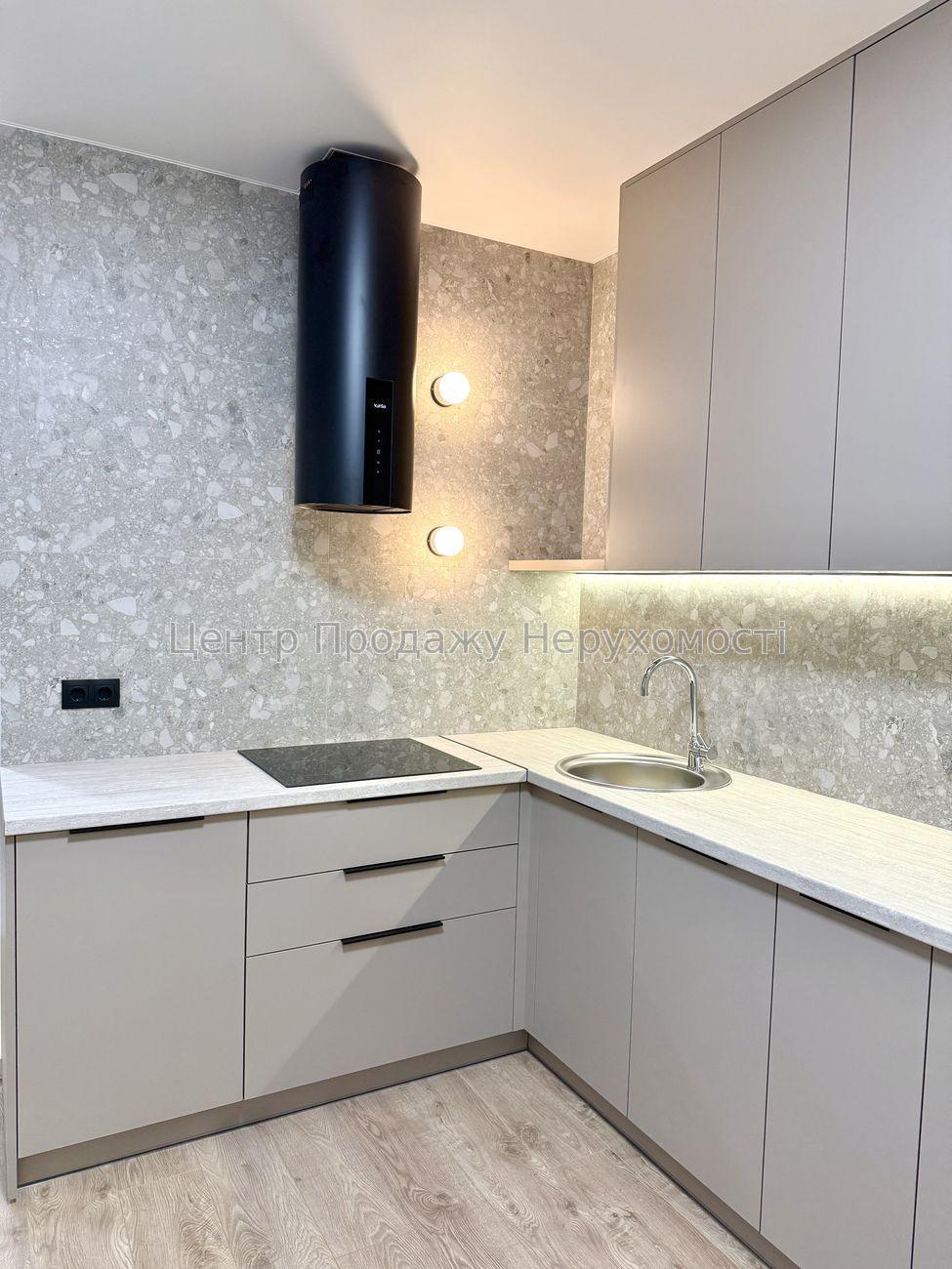 Фото Продаж 1-кімнатної квартири в ЖК 