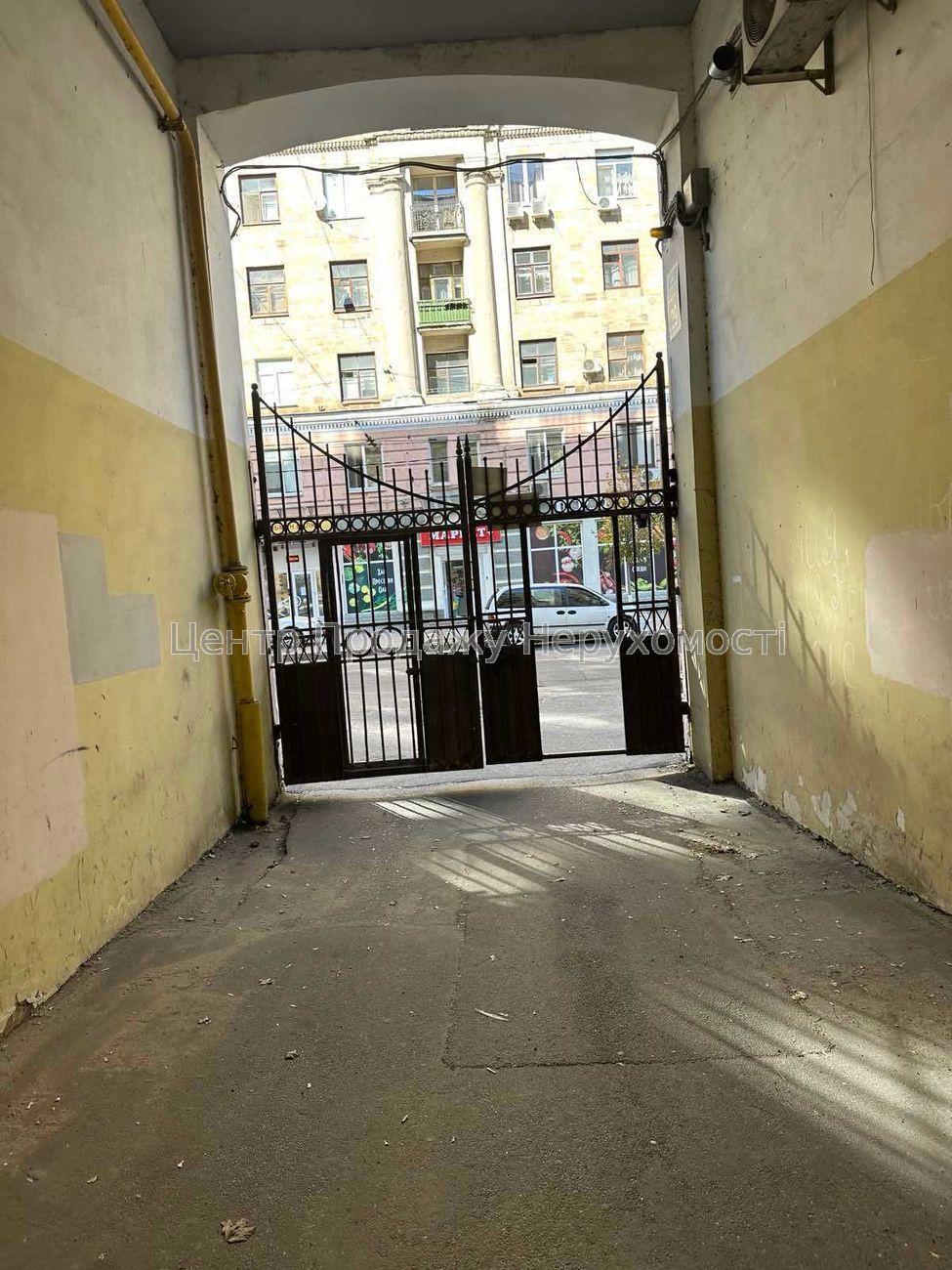 Фото Продам приміщення біля метро Вокзальна24