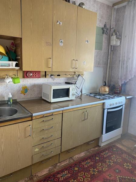 Продам 2-кімнатну квартиру