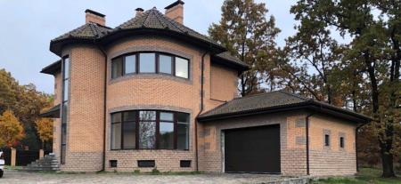 Продам 2-этажный дом