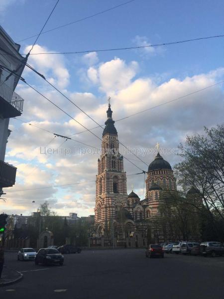 Продам 5-комнатную квартиру