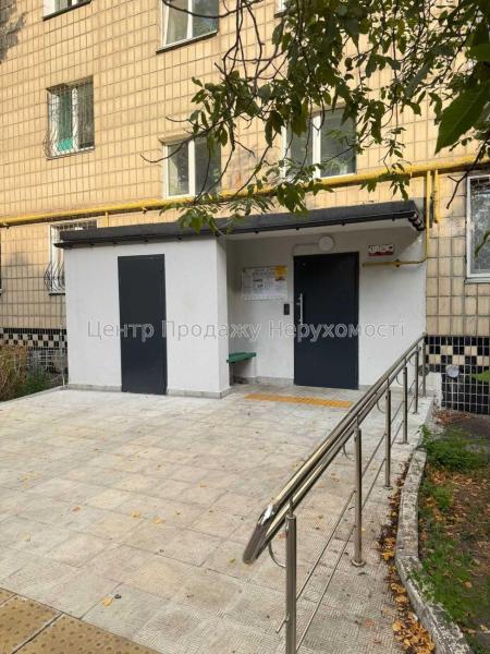Продам 2-комнатную квартиру