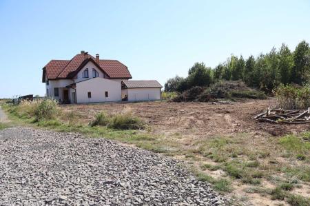 Продам ділянку під забудову приватного будинку