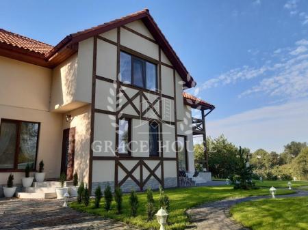 Продам 2-поверховий будинок