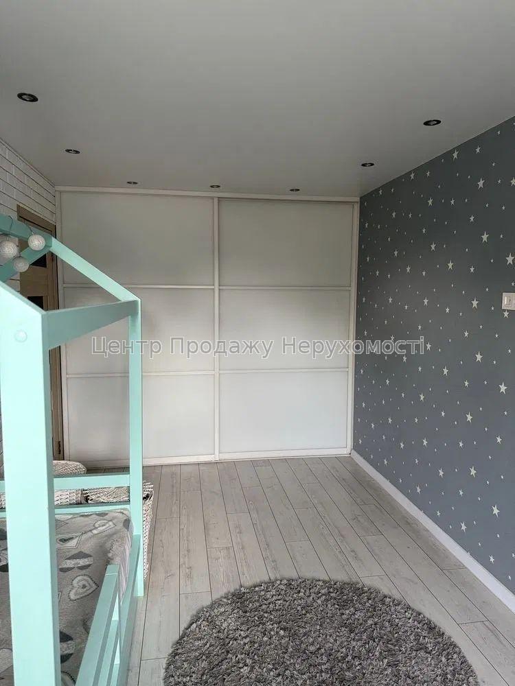 Фото R8 Продам 2-кімнатну квартиру з євроремонтом на Зерновій4