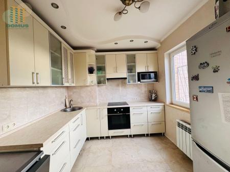 Продам 3-кімнатну квартиру
