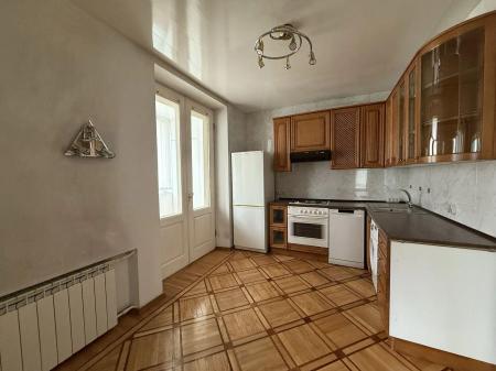 Продам 2-кімнатну квартиру