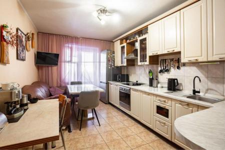 Продам 3-комнатную квартиру