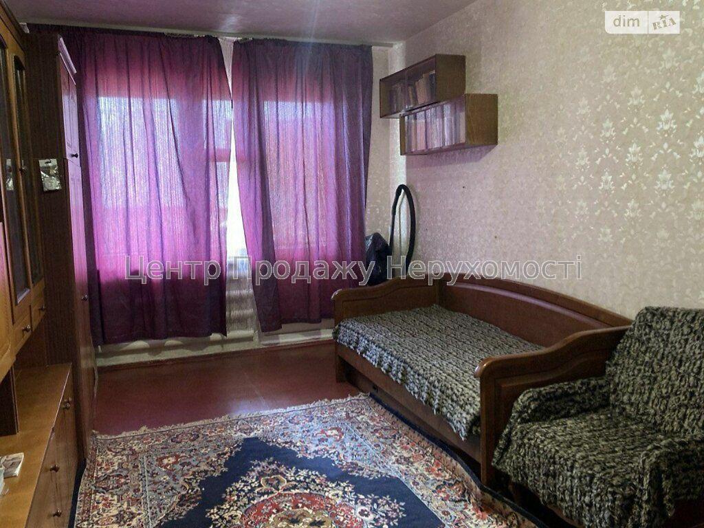 Фото продам 2-кімнатну на Троєщині ІВ2